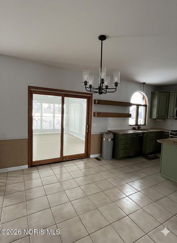 1404 Muirfield Drive, Bowling Green, OH 43402