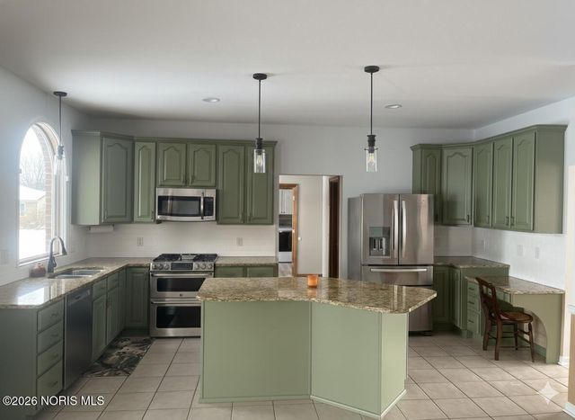 1404 Muirfield Drive, Bowling Green, OH 43402