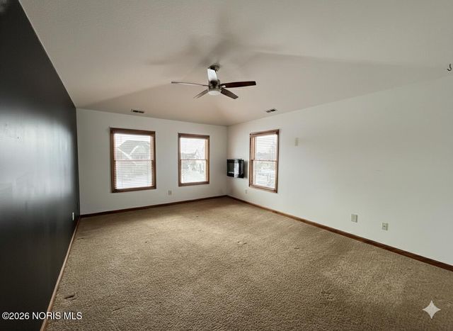 1404 Muirfield Drive, Bowling Green, OH 43402