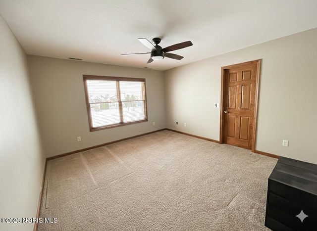 1404 Muirfield Drive, Bowling Green, OH 43402