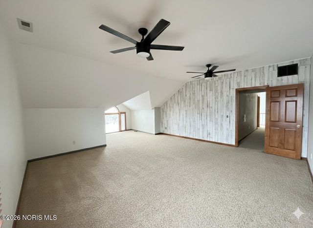 1404 Muirfield Drive, Bowling Green, OH 43402