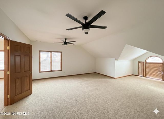 1404 Muirfield Drive, Bowling Green, OH 43402