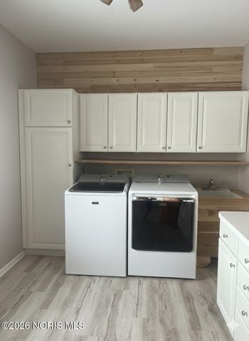 1404 Muirfield Drive, Bowling Green, OH 43402