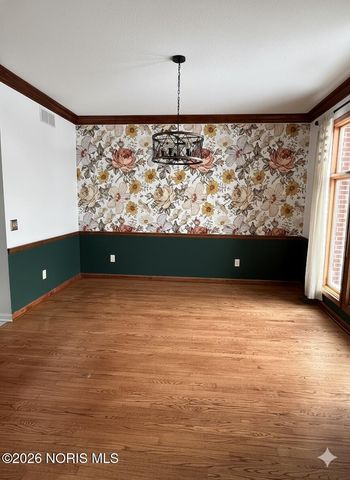 1404 Muirfield Drive, Bowling Green, OH 43402