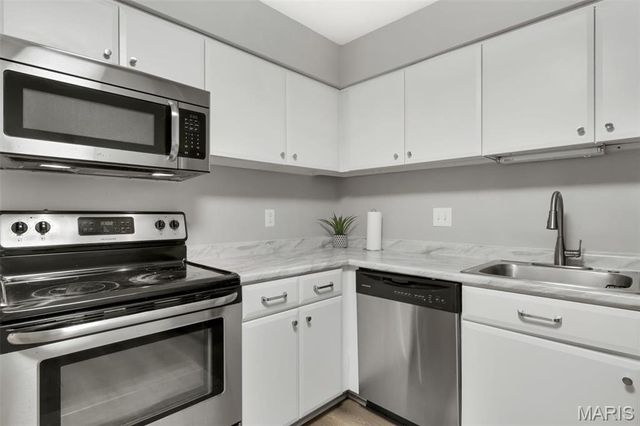 4539 Little Rock Road G, St Louis, MO 63128