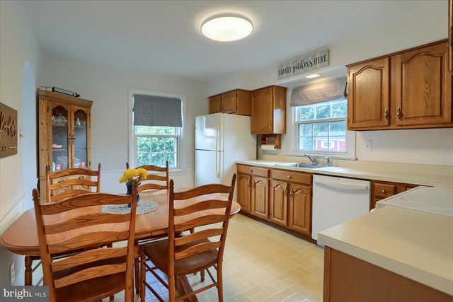 97 ONEIDA RD, Camp Hill, PA 17011