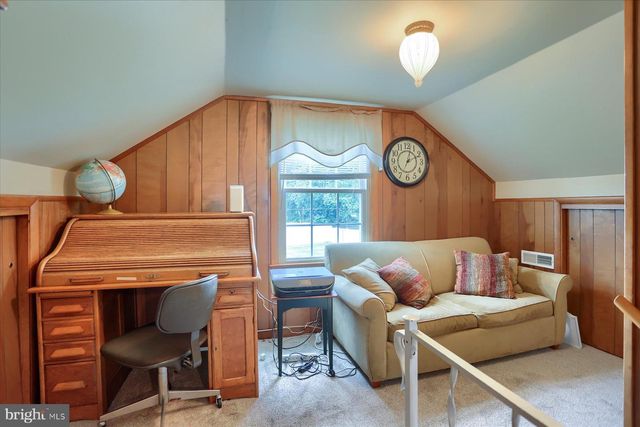 97 ONEIDA RD, Camp Hill, PA 17011
