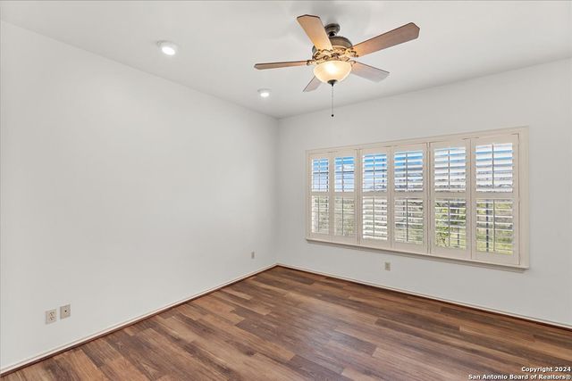 300 Logans Way, Blanco, TX 78606