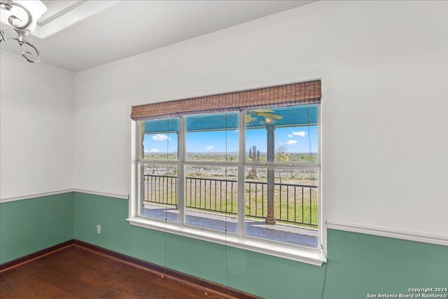 300 Logans Way, Blanco, TX 78606