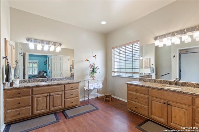 300 Logans Way, Blanco, TX 78606