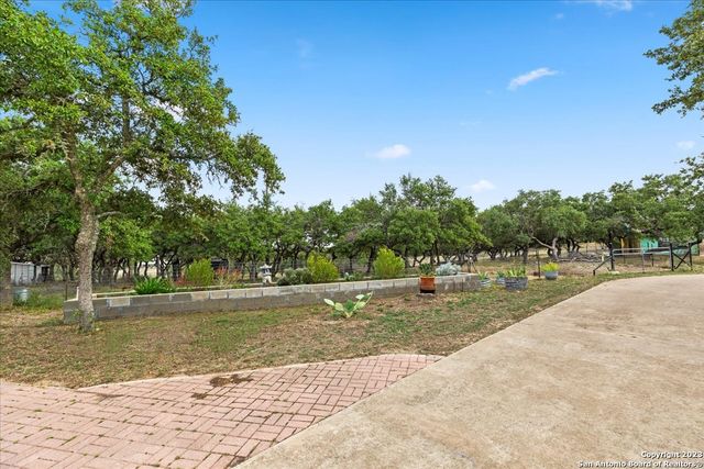 300 Logans Way, Blanco, TX 78606