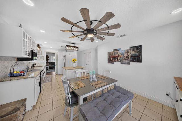 283 Brewster Ave, Sacramento, CA 95831