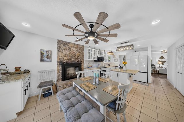 283 Brewster Ave, Sacramento, CA 95831