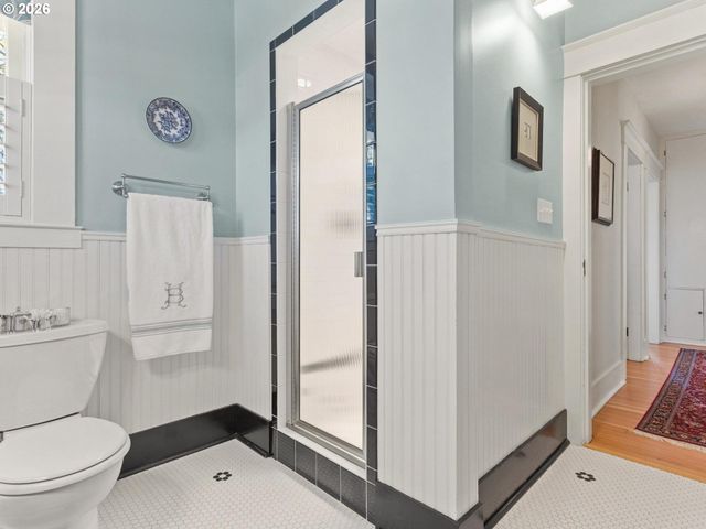 15003 Nw SEWARD Rd, Vancouver, WA 98685