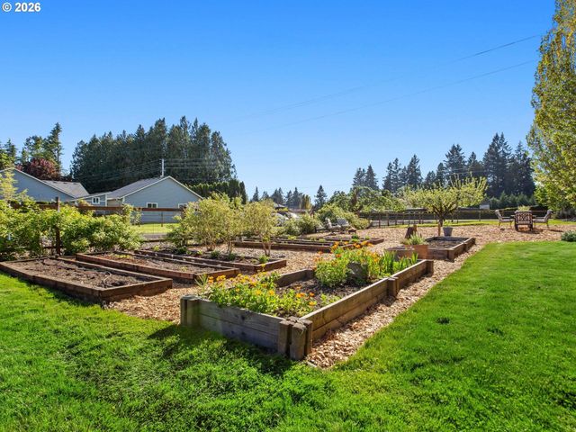15003 Nw SEWARD Rd, Vancouver, WA 98685