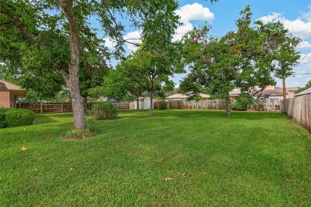 1115 Timber Lane, Rosenberg, TX 77471
