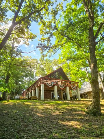330 Russwood Dr, Springville, TN 38256