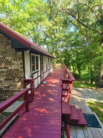330 Russwood Dr, Springville, TN 38256