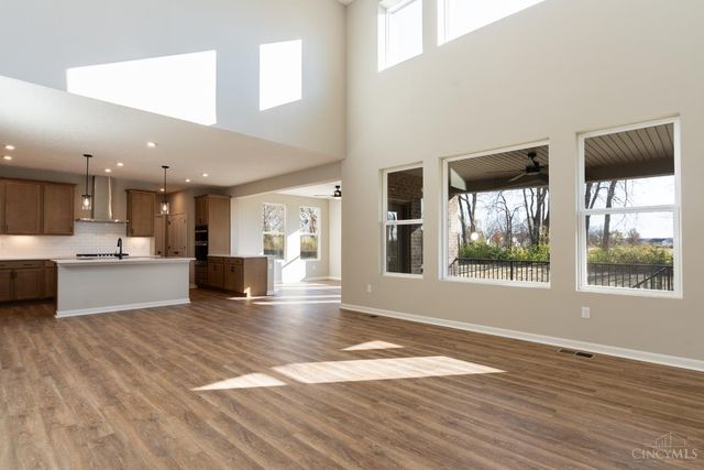 1253 Trailhead Place, Harrison, OH 45030