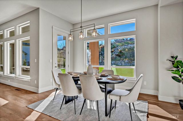 2115 E Lodge Trail Ct, Meridian, ID 83642