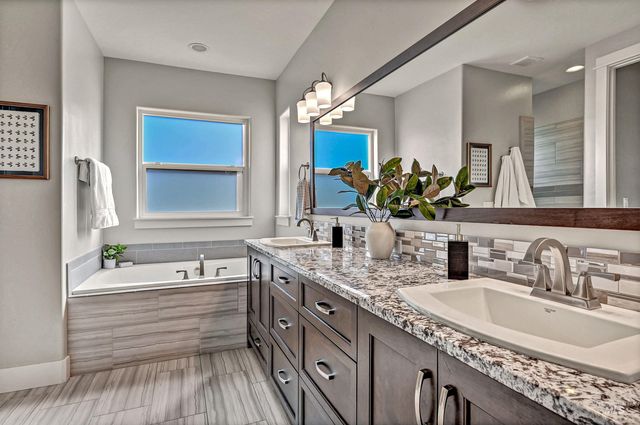 2115 E Lodge Trail Ct, Meridian, ID 83642