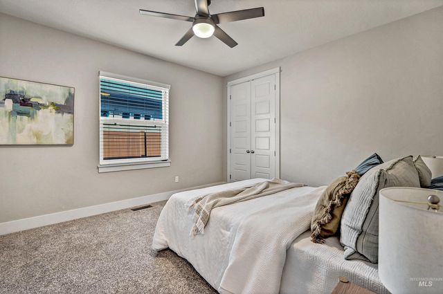 2115 E Lodge Trail Ct, Meridian, ID 83642