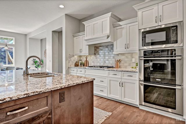 2115 E Lodge Trail Ct, Meridian, ID 83642