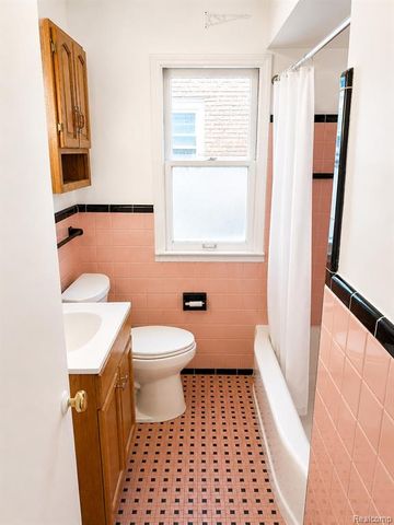 6639 Miller Road, Dearborn, MI 48126