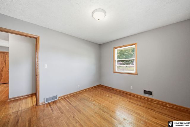 3931 N 14Th Street, Lincoln, NE 68521