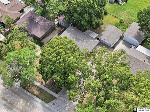 3931 N 14Th Street, Lincoln, NE 68521