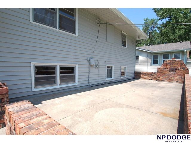 2405 S 123 Street, Omaha, NE 68144