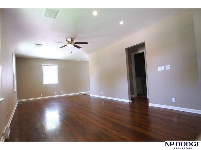 2405 S 123 Street, Omaha, NE 68144