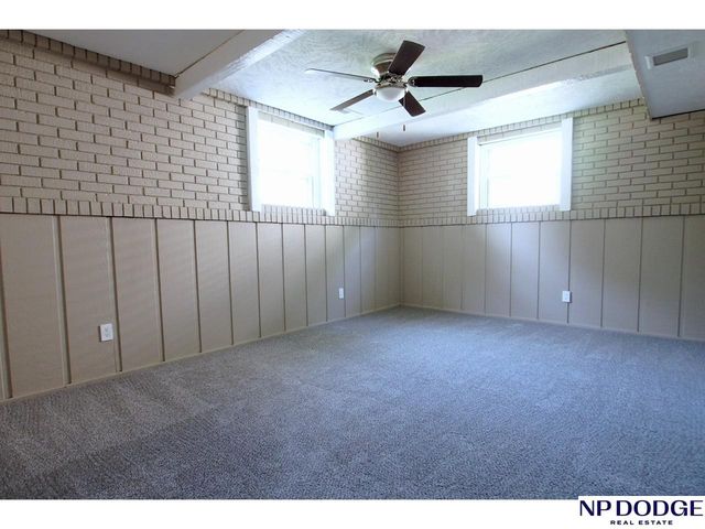 2405 S 123 Street, Omaha, NE 68144