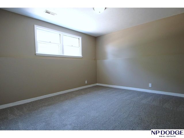 2405 S 123 Street, Omaha, NE 68144