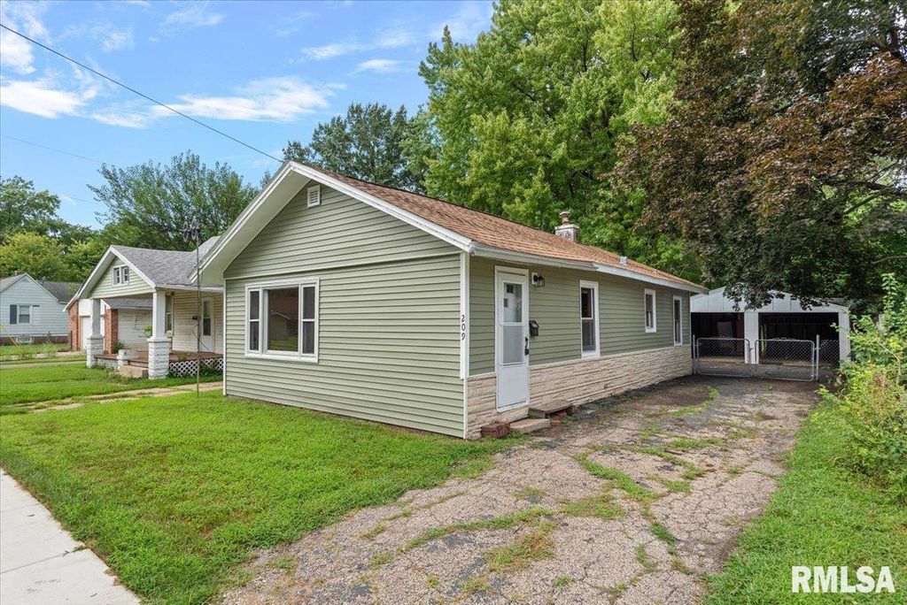 209 YATES Avenue, Springfield, IL 62702