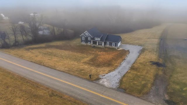 3642 Bauman Hill Road SE, Lancaster, OH 43130