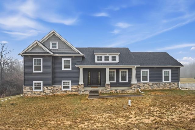 3642 Bauman Hill Road SE, Lancaster, OH 43130