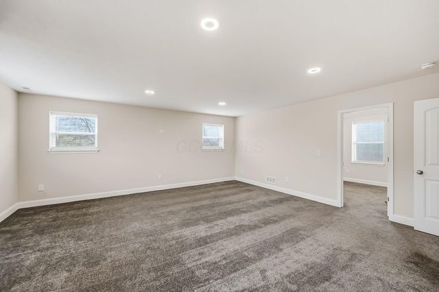 3642 Bauman Hill Road SE, Lancaster, OH 43130