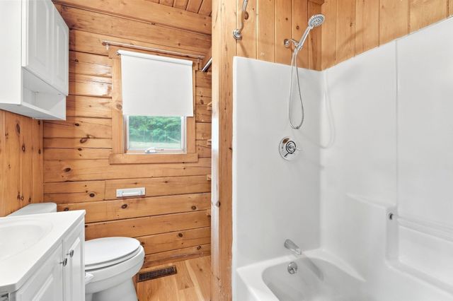 52 Central Ave, Ayer, MA 01432