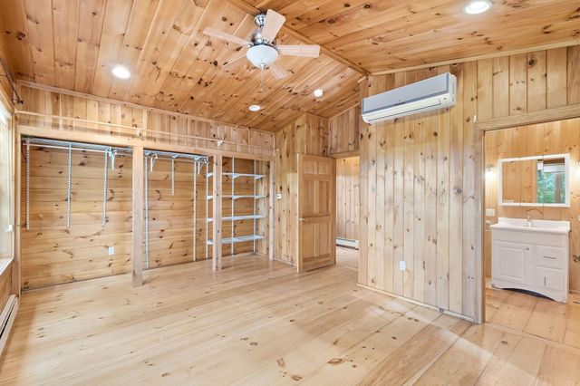 52 Central Ave, Ayer, MA 01432