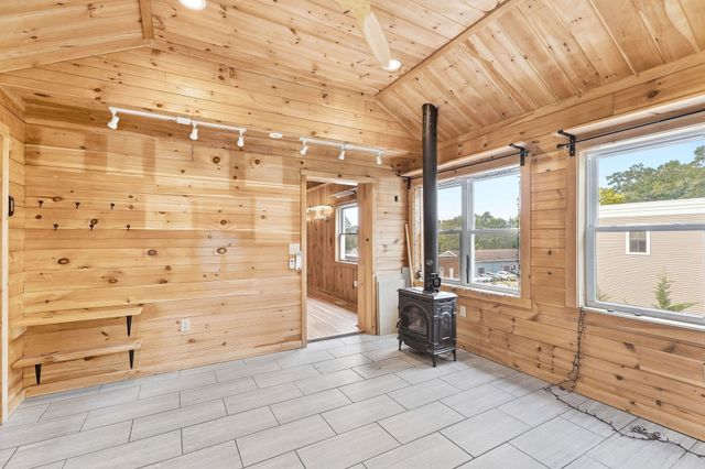 52 Central Ave, Ayer, MA 01432