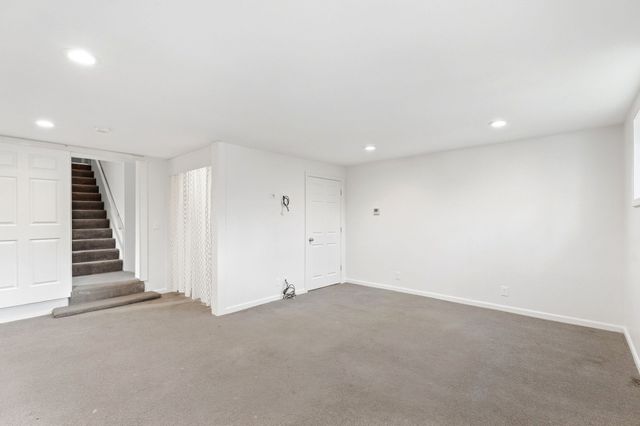 52 Central Ave, Ayer, MA 01432