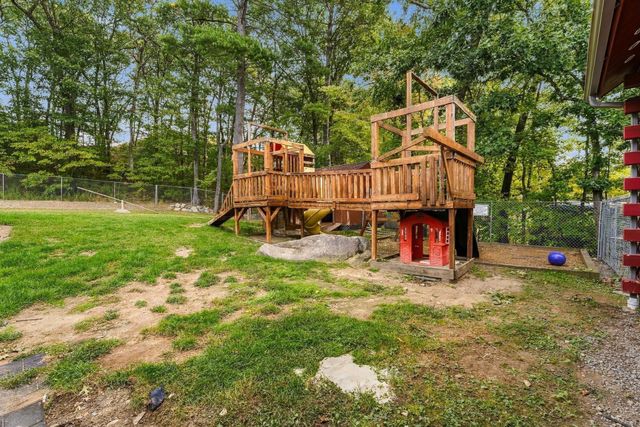 52 Central Ave, Ayer, MA 01432
