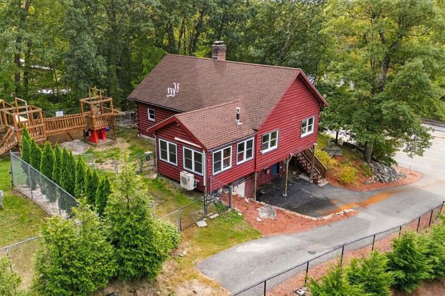 52 Central Ave, Ayer, MA 01432