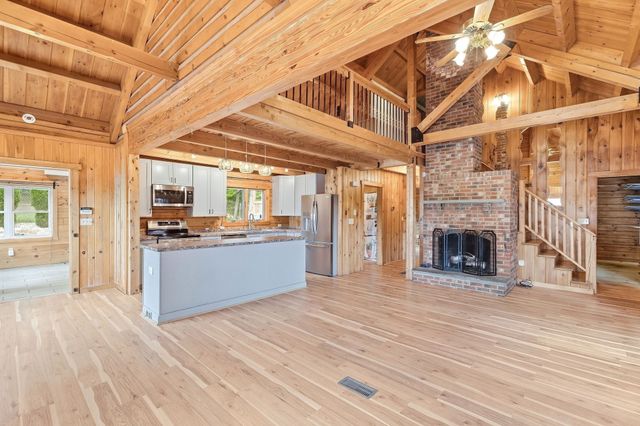 52 Central Ave, Ayer, MA 01432