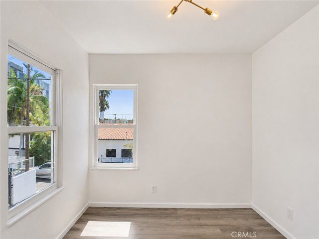 1147 24th, Santa Monica, CA 90403