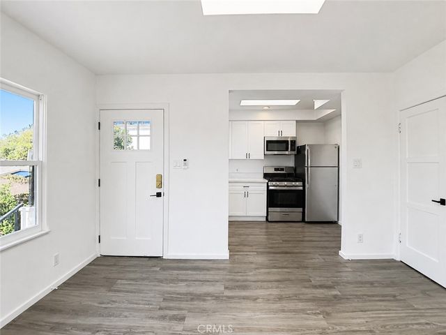 1147 24th, Santa Monica, CA 90403