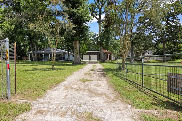 11501 Friendship Lane, Conroe, TX 77385
