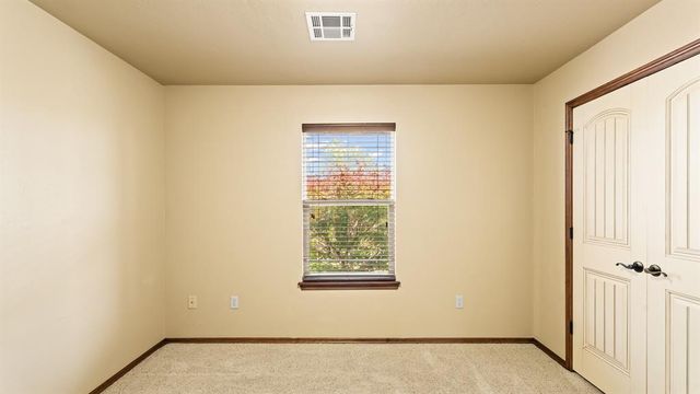 2100 Hackberry Creek Avenue, Yukon, OK 73099