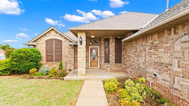 2100 Hackberry Creek Avenue, Yukon, OK 73099